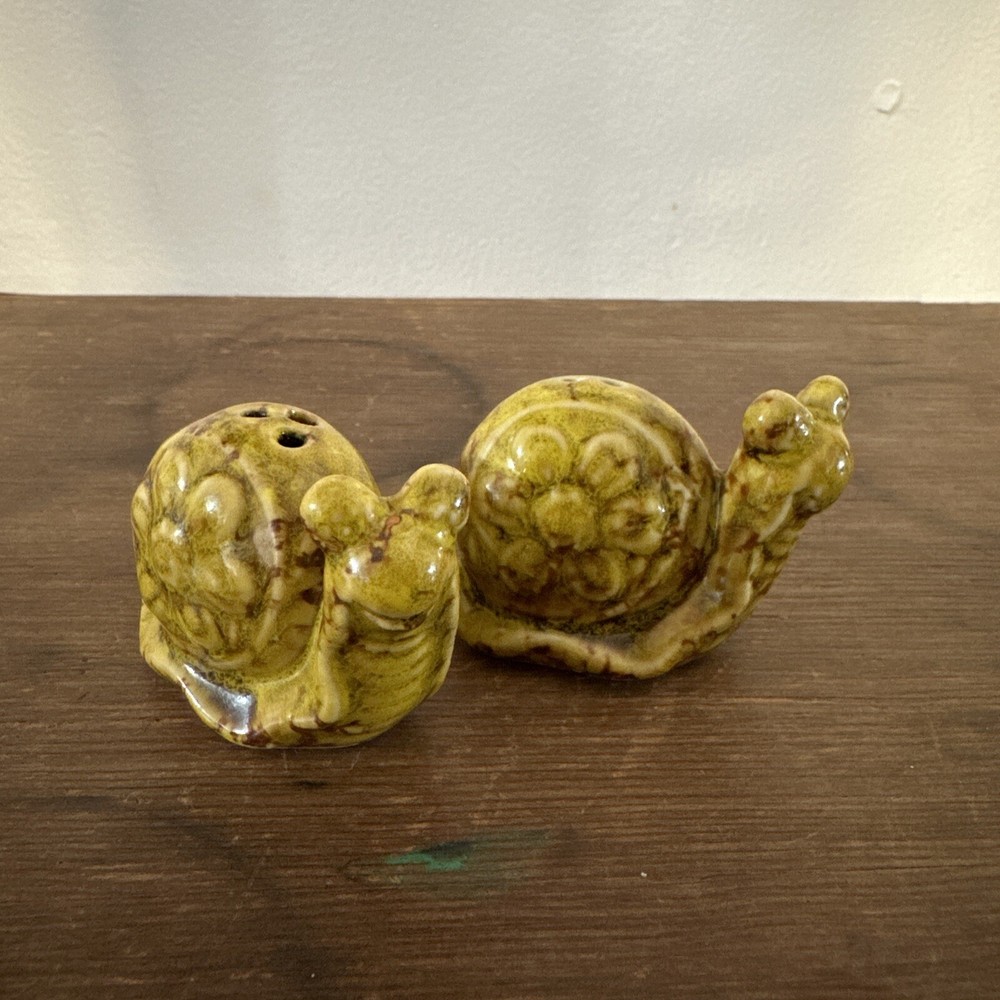 Vintage Green Snail Salt And Pepper Shakers Glazed Ceramic Shells