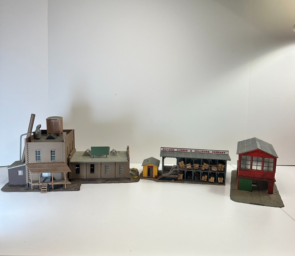 Lot Of 3 Ho Scale Buildings For Model Train Railroad Displays