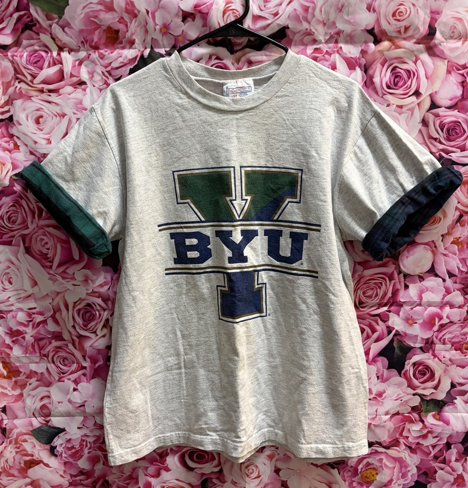 Vintage BYU T Shirt Gray w Blue/Green Logo Third Street Sportswear Size M EUC