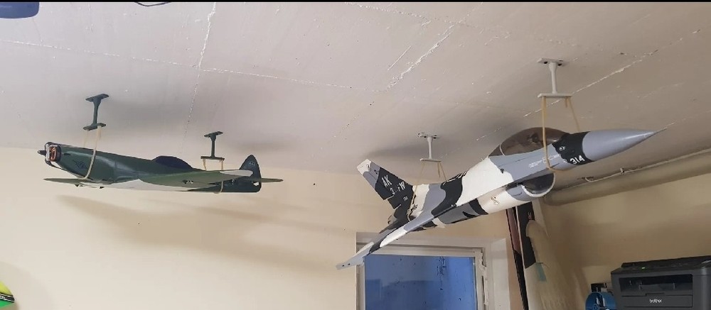 RC Plane Ceiling Hanger - 2 Pack