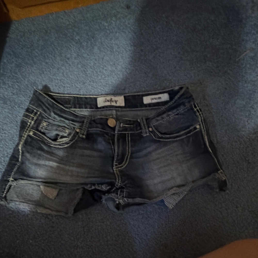 Daytrip Capricorn Women's Blue Cut Off Denim Shorts Size 27 Cotton Pockets