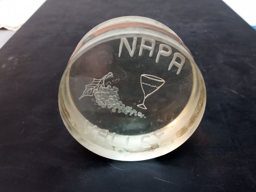 Vintage Napa Valley Resin Souvenir Paperweight