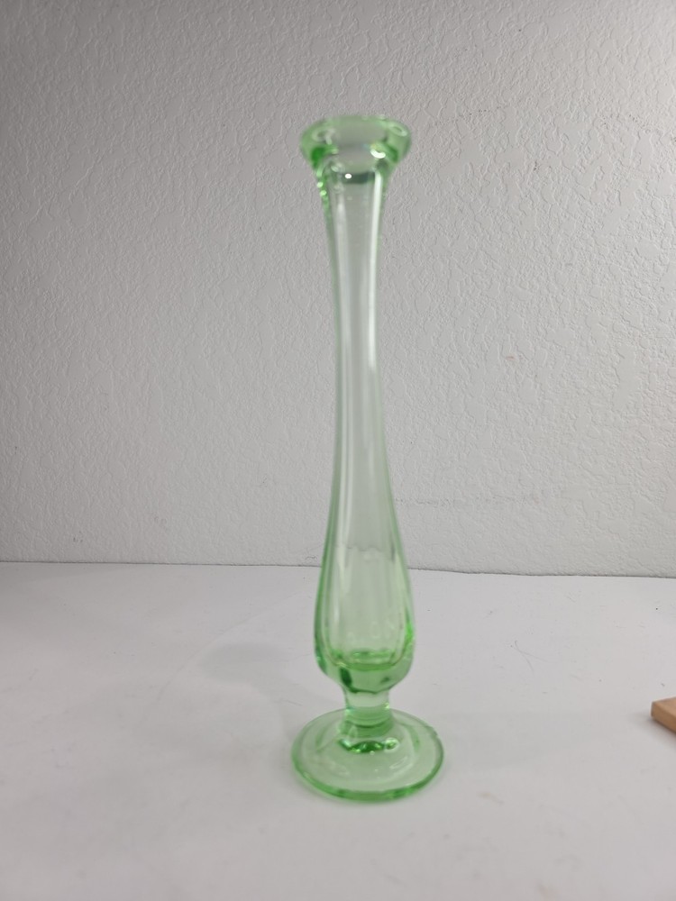 Vtg Uranium Vaseline Glass Art Deco Green Swung Bud Vase - 8