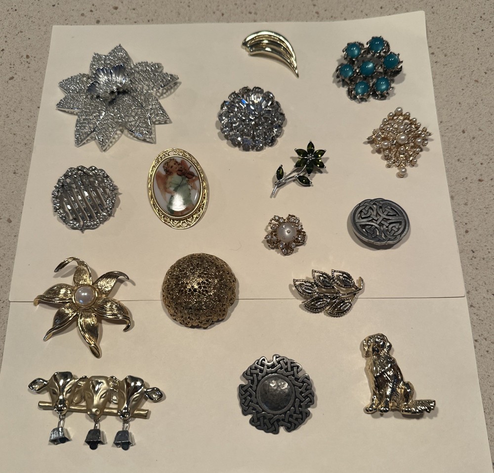 Estate Lot 16 Vintage Brooches Some Signed St. Justin Pewter, Emmons, AJC, +