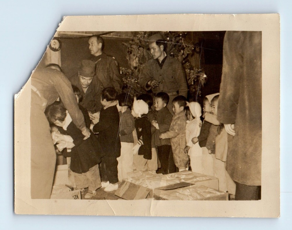 Old Vintage Photo MEN ASIAN BOYS GIRLS BY CHRISTMAS TREE TORN CORNER SNAPSHOT