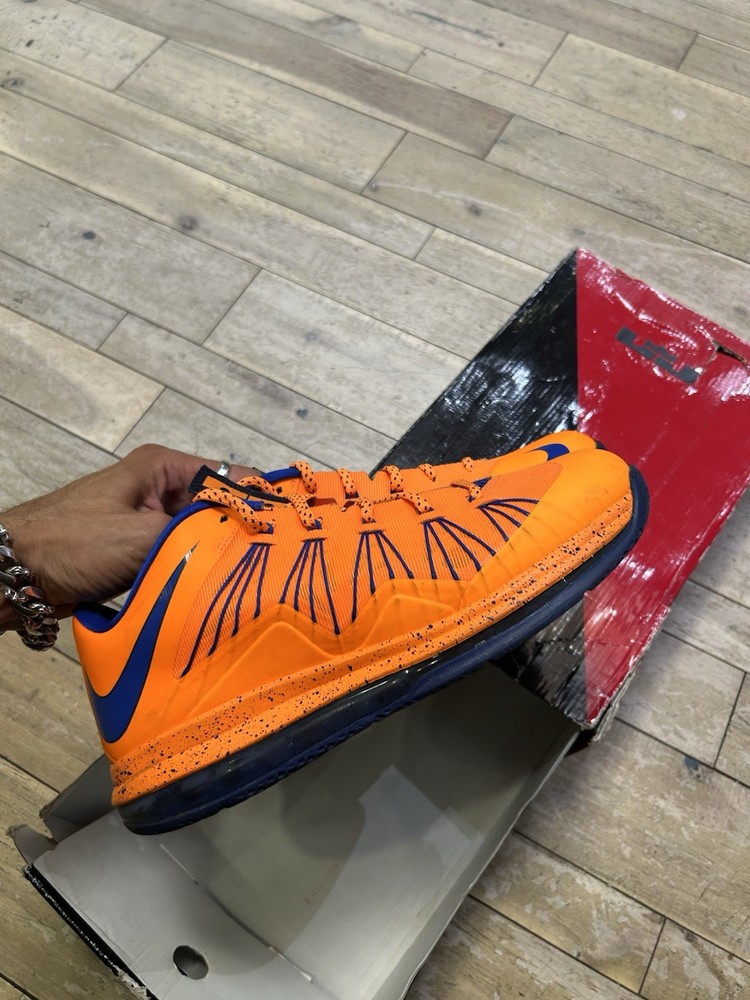 Size 11 - Nike Air Max LeBron 10 Low Knicks