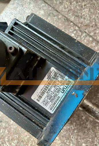 1PC ESTUN Servo Motor EMG-10APA22 Used
