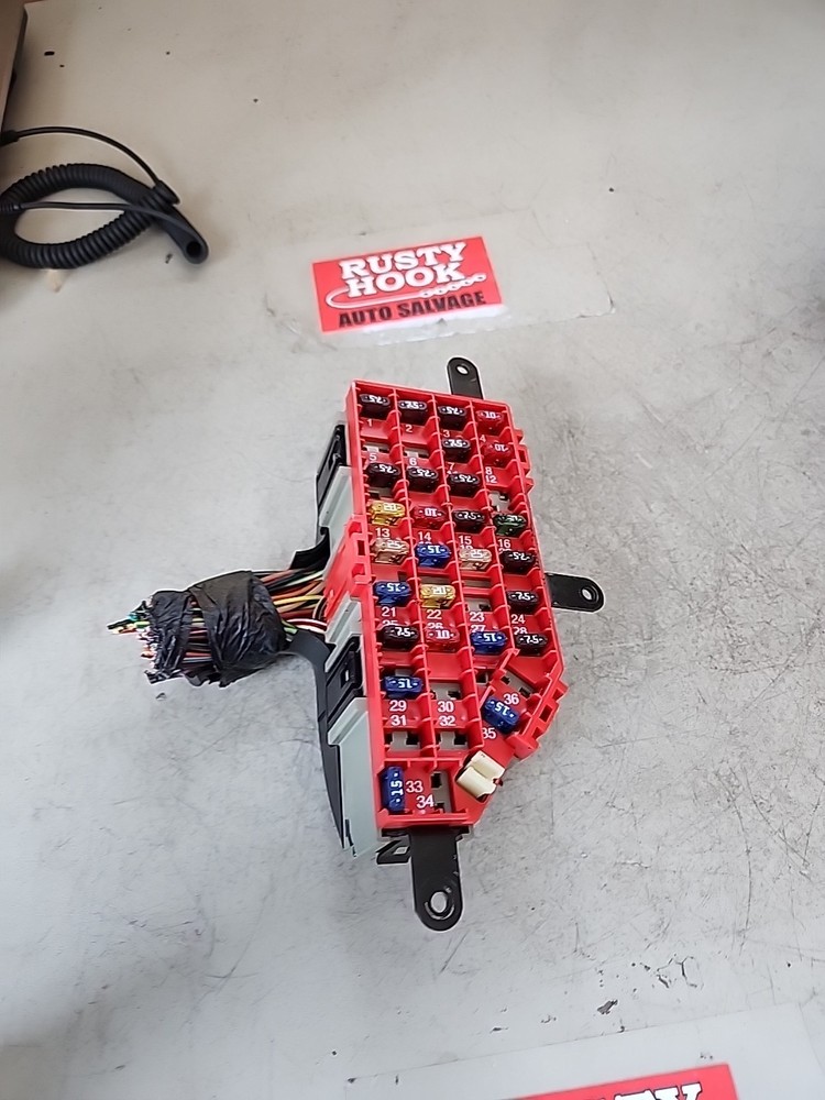 1999 Ford Ranger Interior Cabin Fuse Box F57B-14A163-AA