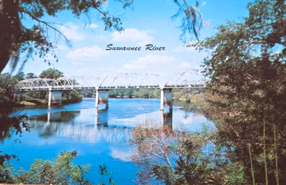 1960s Suwanee River Covered Bridge Scene Florida FL Unposted Vintage Postcard