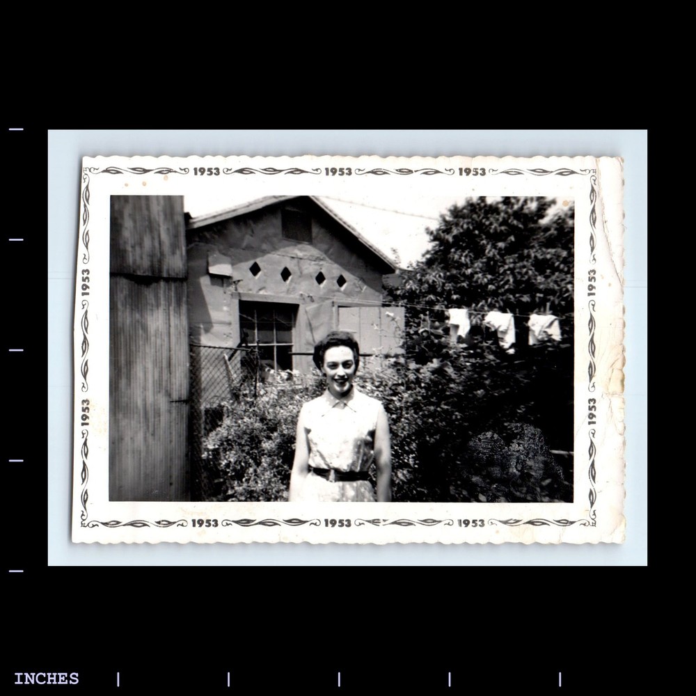 Old Vintage Photo WOMAN IN YARD DECORATIVE BORDER 1953