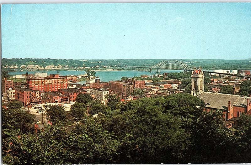 Postcard AERIAL VIEW SCENE Dubuque Iowa IA m/09 AJ4311