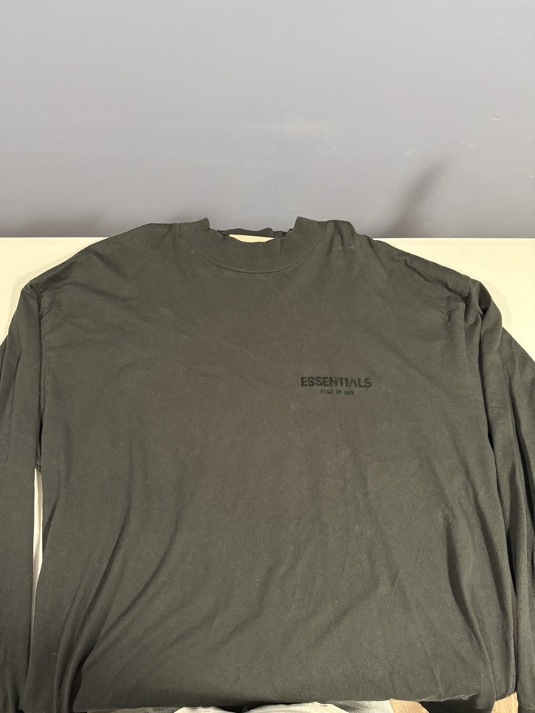 Essentials Fear of God Men's Black Long Sleeve Crew Neck Solid Logo T-Shirt