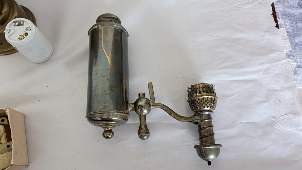 Antique Vintage Brass Student Oil Lamp Part