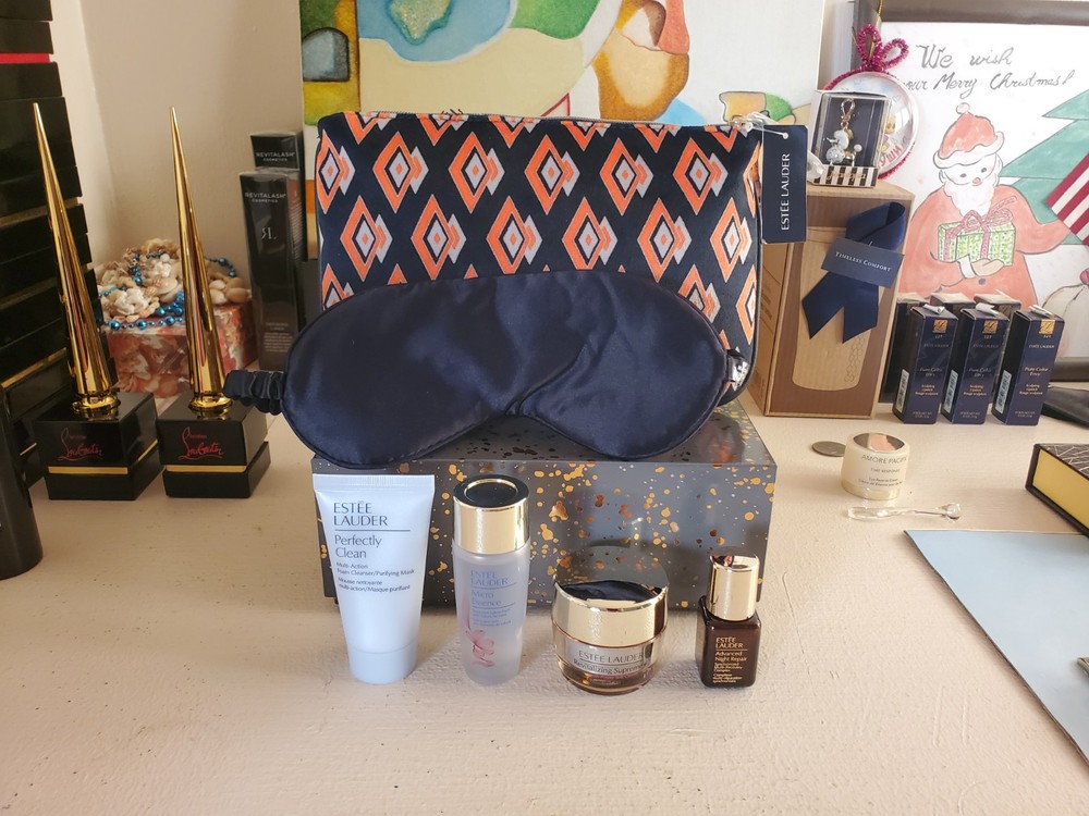 Estee Lauder Travel Set