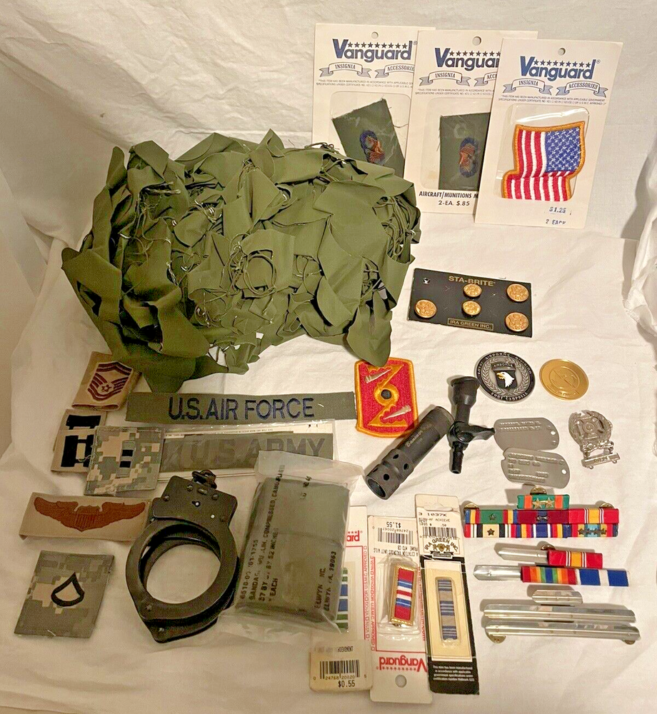 Large Lot of US Military Insignia Medals Patches Pins Badge Junk Drawer Mix Lot