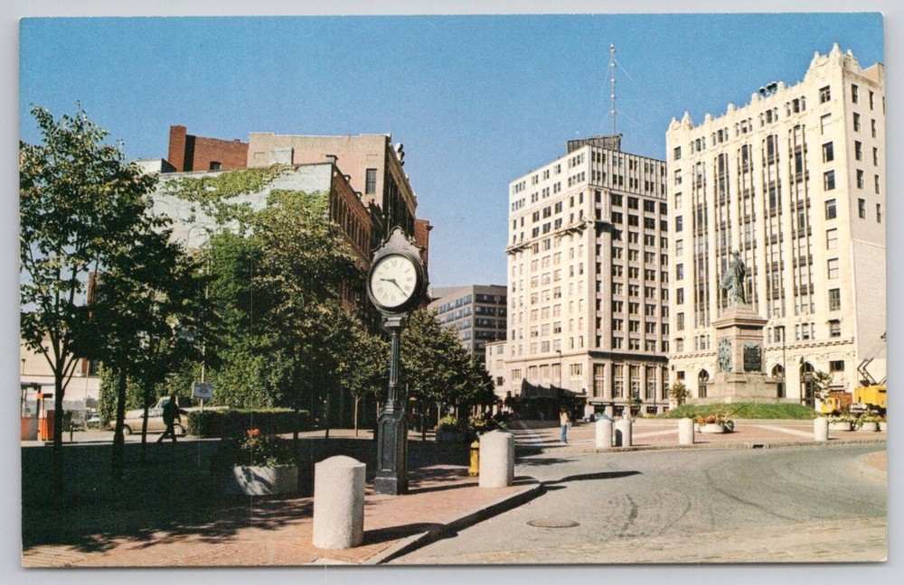 Monument Square Portland Maine Postcard Chrome Kolor View Hastings Photo