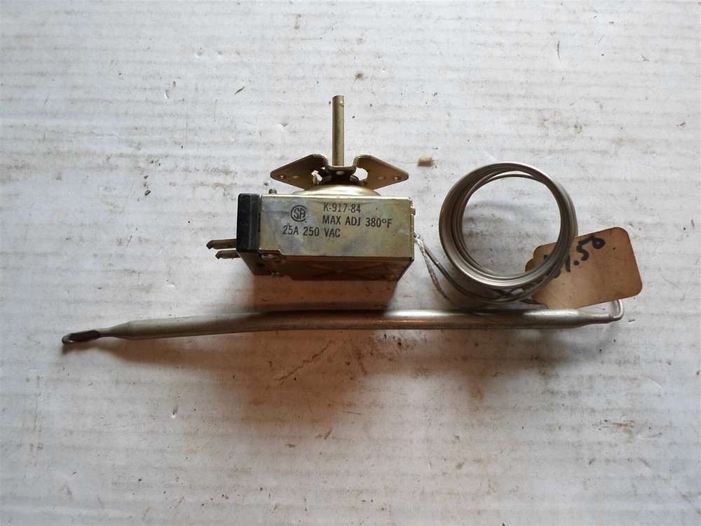 Unused: Robertshaw Controls K-917-84 Max Adj. 380 F 25A 250VAC Thermostat