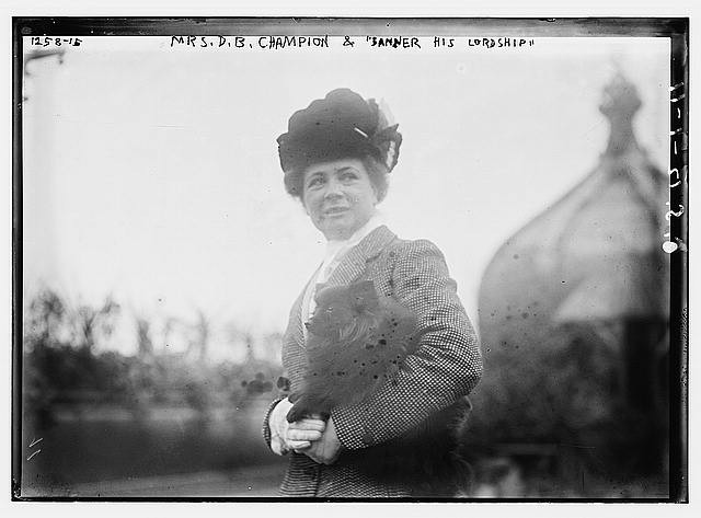 Photo:Mrs. D.B. Champion Banner His Lordship 1910s Portrait with Dog