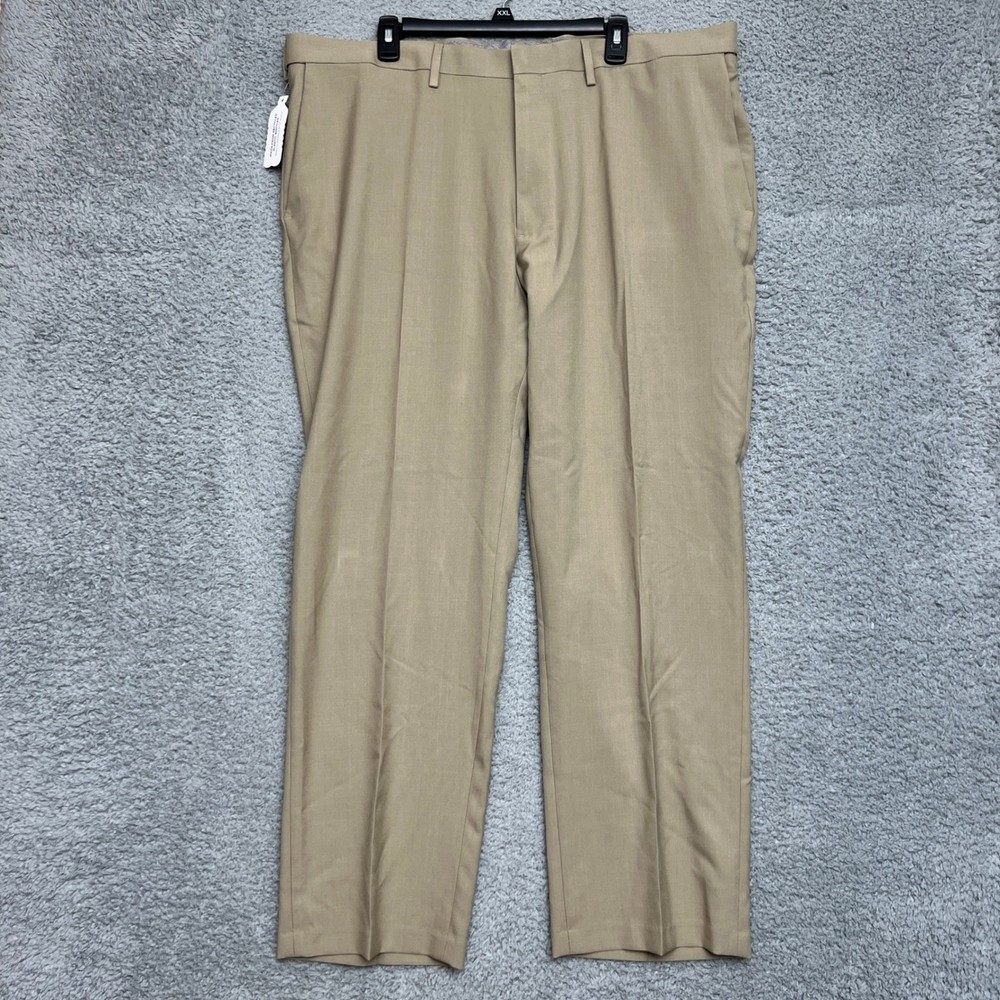 Haggar  Dress Pant Mens 42x30 Premium Stretch Khaki NEW Classic Fit Wrinkle Free