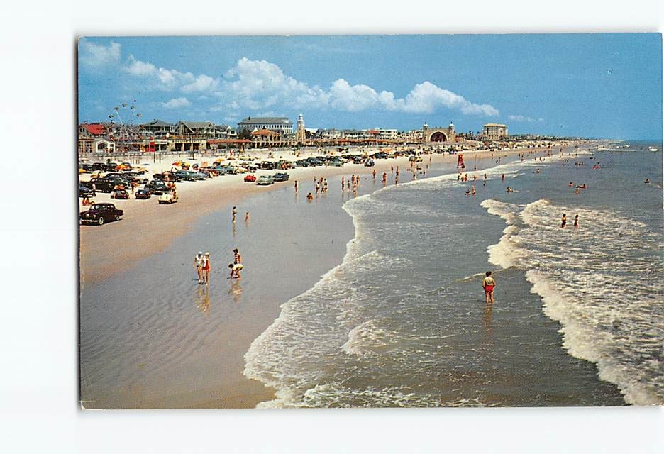Postcard The Beautiful Beach of Daytona Beach Florida USA North America
