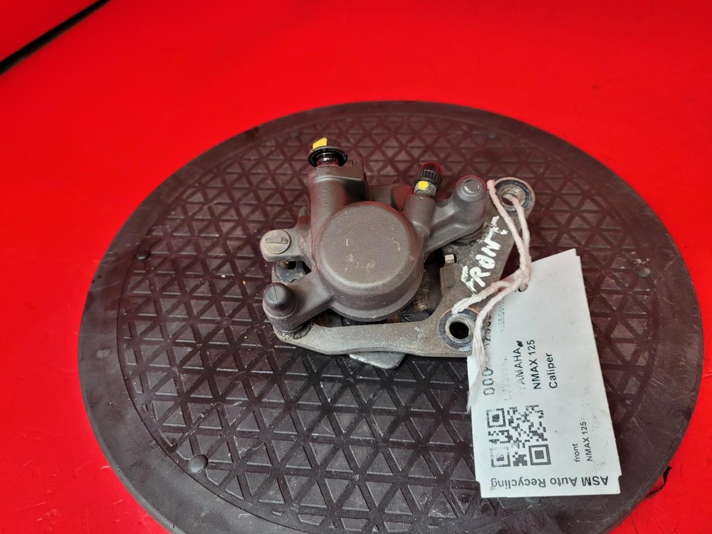 YAMAHA NMAX GPD125-A FRONT BRAKE CALIPER 2024 0.1L PETROL E32T