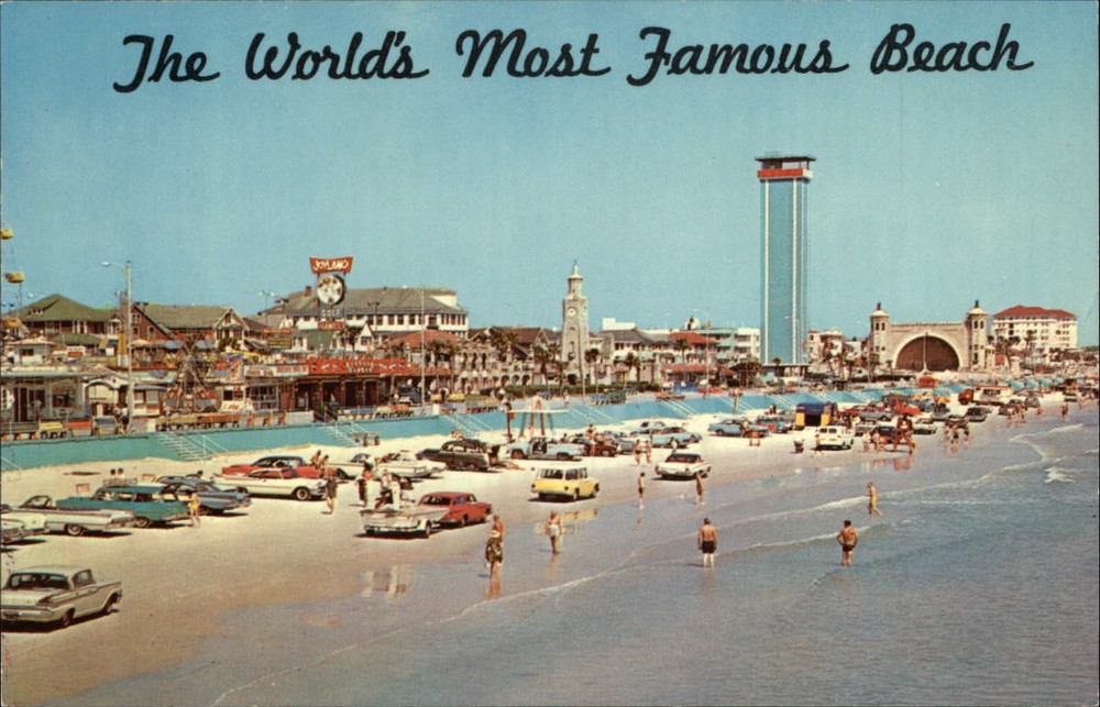 Daytona Beach Florida boardwalk clock tower fun centers unused vintage postcard