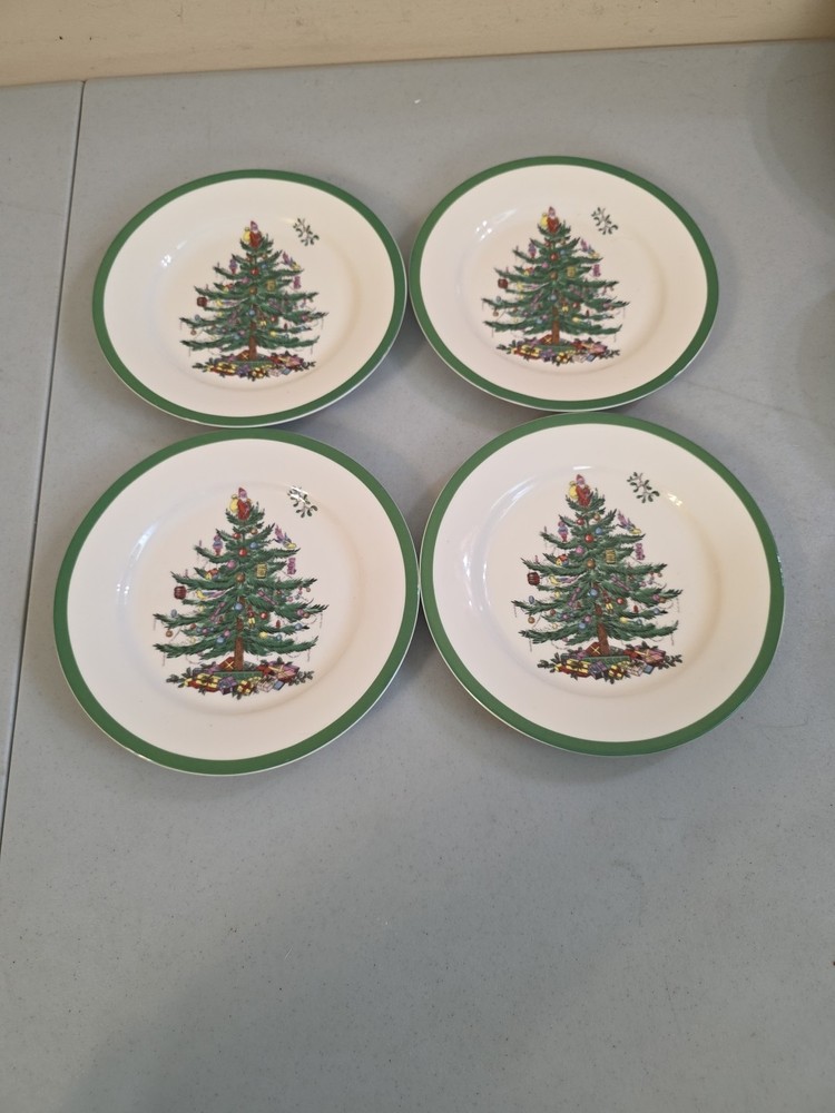 Spode Christmas Tree Salad Plate Set Of 4 Dessert Plates 7-3/4