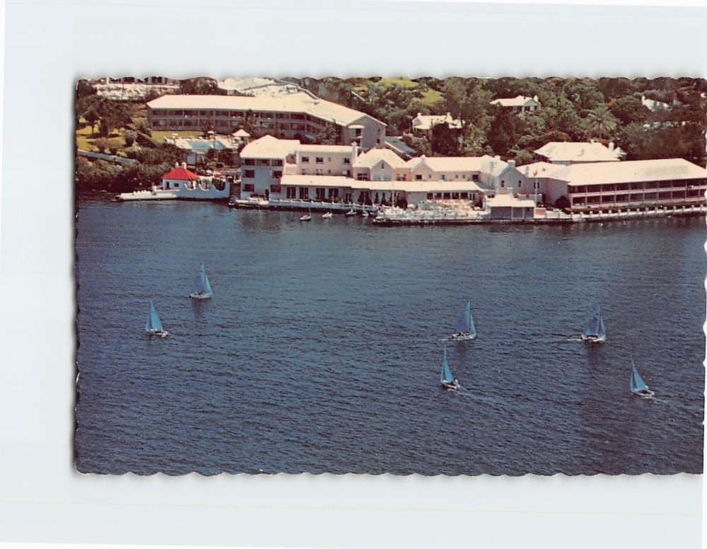 Postcard The Inverurie Hotel Bermuda British Overseas Territory