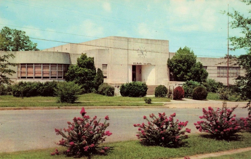 Primary School - Tupelo Mississippi MS - Postcard