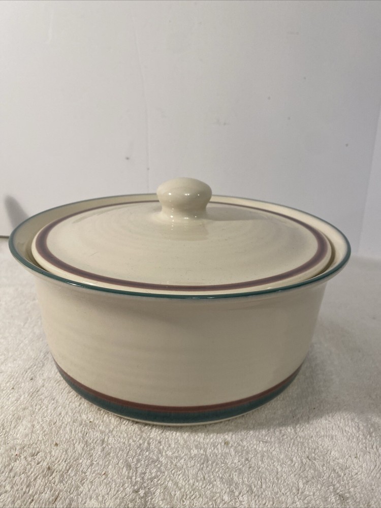 Vintage Pfaltzgraff  Juniper Pattern Small 2qt Covered Casserole Dish