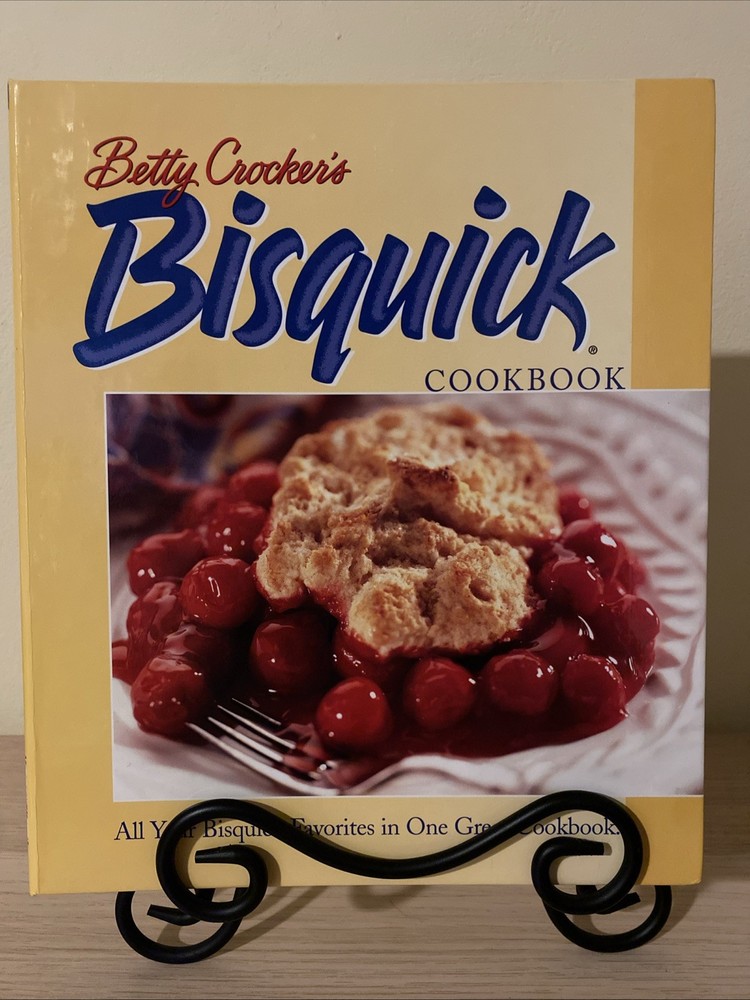 Betty Crocker’s Bisquick Cookbook 1st Edition 2000 HC Spiral Binding