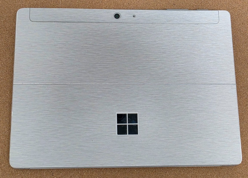 Microsoft Surface Go Pentium 4415Y 4GB Ram 64GB SSD Win 11 Pro ***READ***