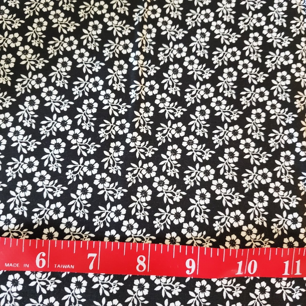 Black White Floral Flowers Fabric  100% Cotton FQ HY BTY Fat Quarter By the Yard