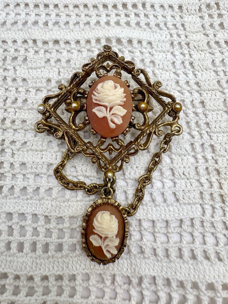 Vintage Resin Rose Cameo Filigree Pendeloque Style Brooch Pin