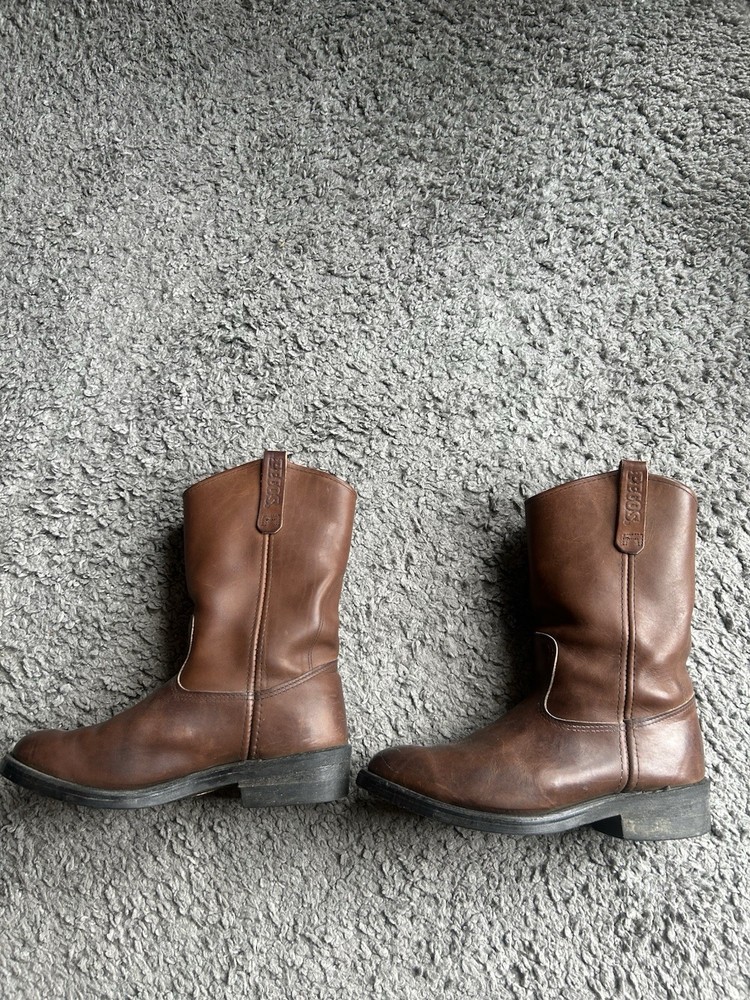 Men's Red Wing Pecos 1132 9.5D Brown 11-Inch Soft Toe Pull-On Boots