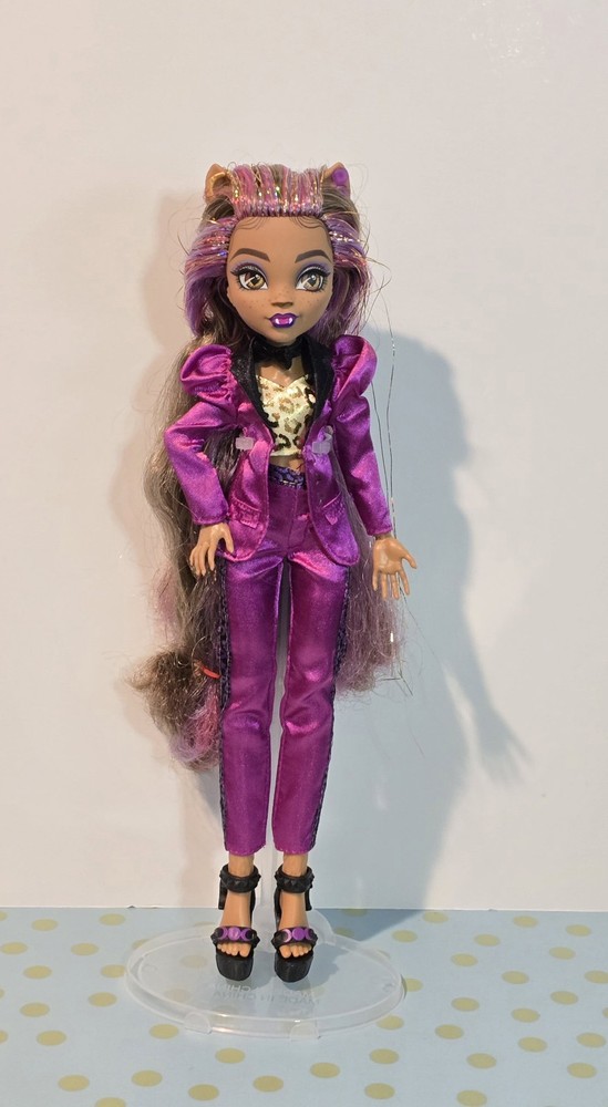 Monster High CLAWDEEN WOLF Monster Ball Doll, Loose
