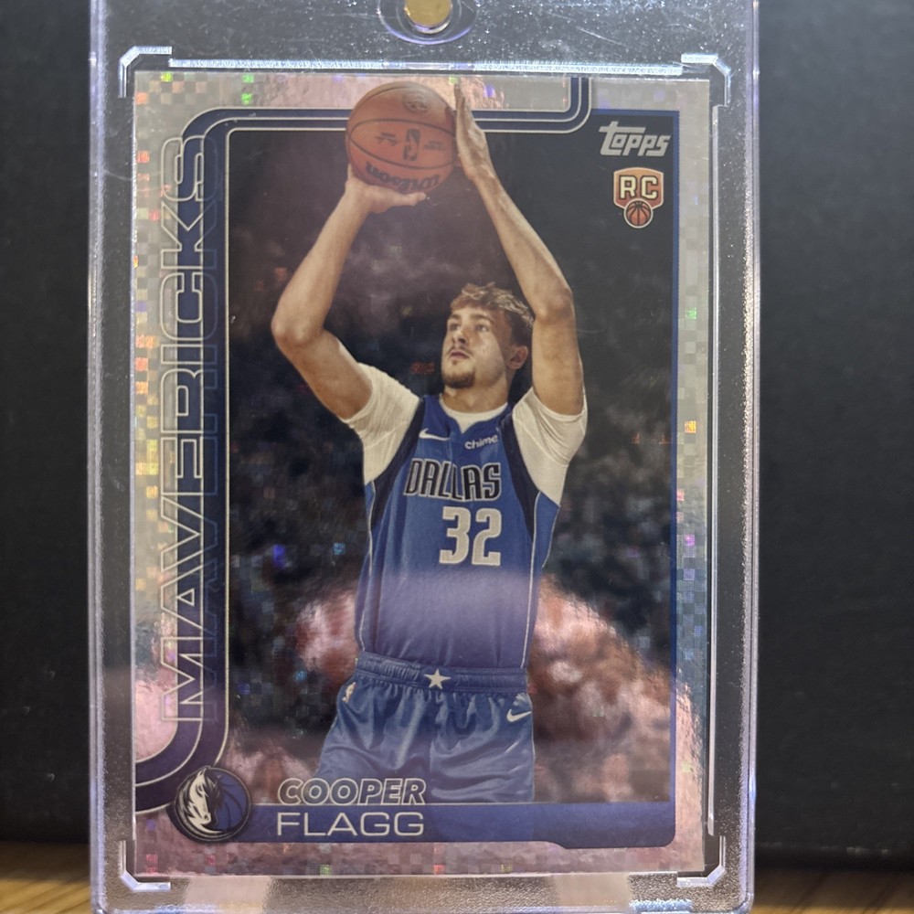2025-26 Topps Basketball Cooper Flagg RC #201 VICTORY Parallel SP Mavericks