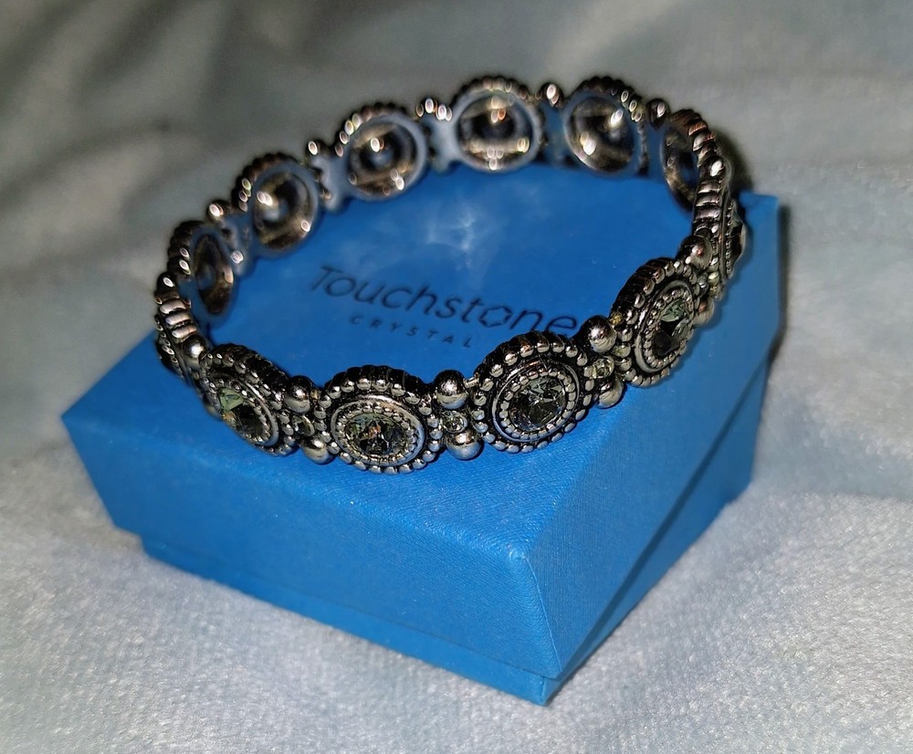 Touchstone by Swarovski Sedona Stretch Bracelet w/black diamond crystals