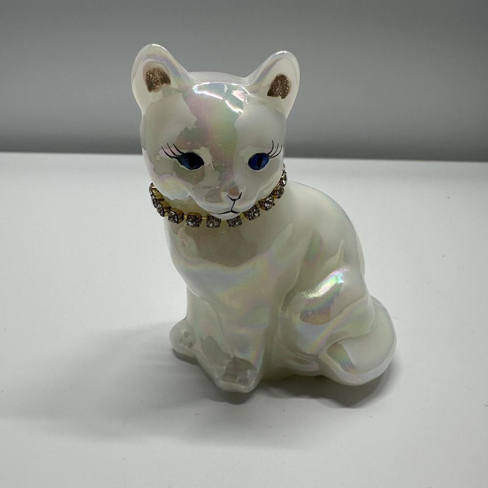 Vintage FENTON White Iridescent Glass Cat figurine With Diamond Collar