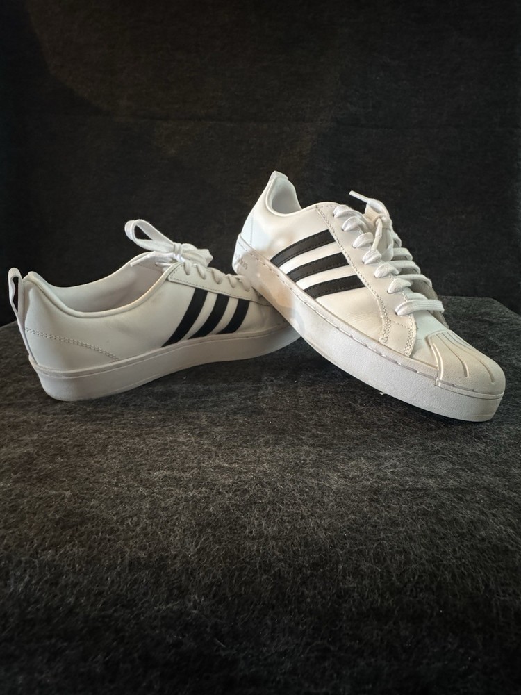 Addias Women’s Court Sneakers, White With Black Stripes, Size 9