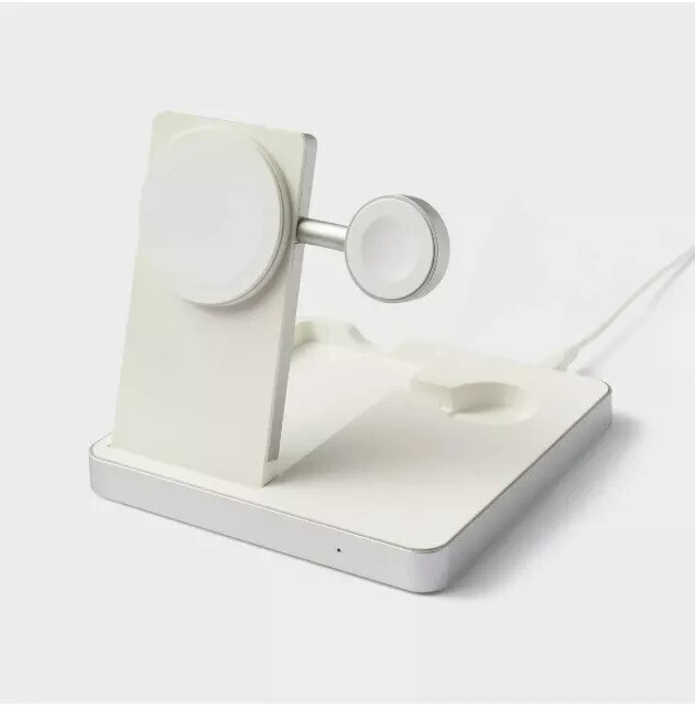 Heyday™ 3-in-1 MagSafe Charger for iPhone, Apple Watch & AirPods – White