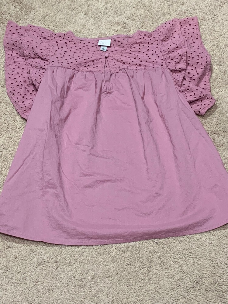 A New Day Womens Shirt Size Medium Pink Eyelet Ruffle Sleeve Keyhole