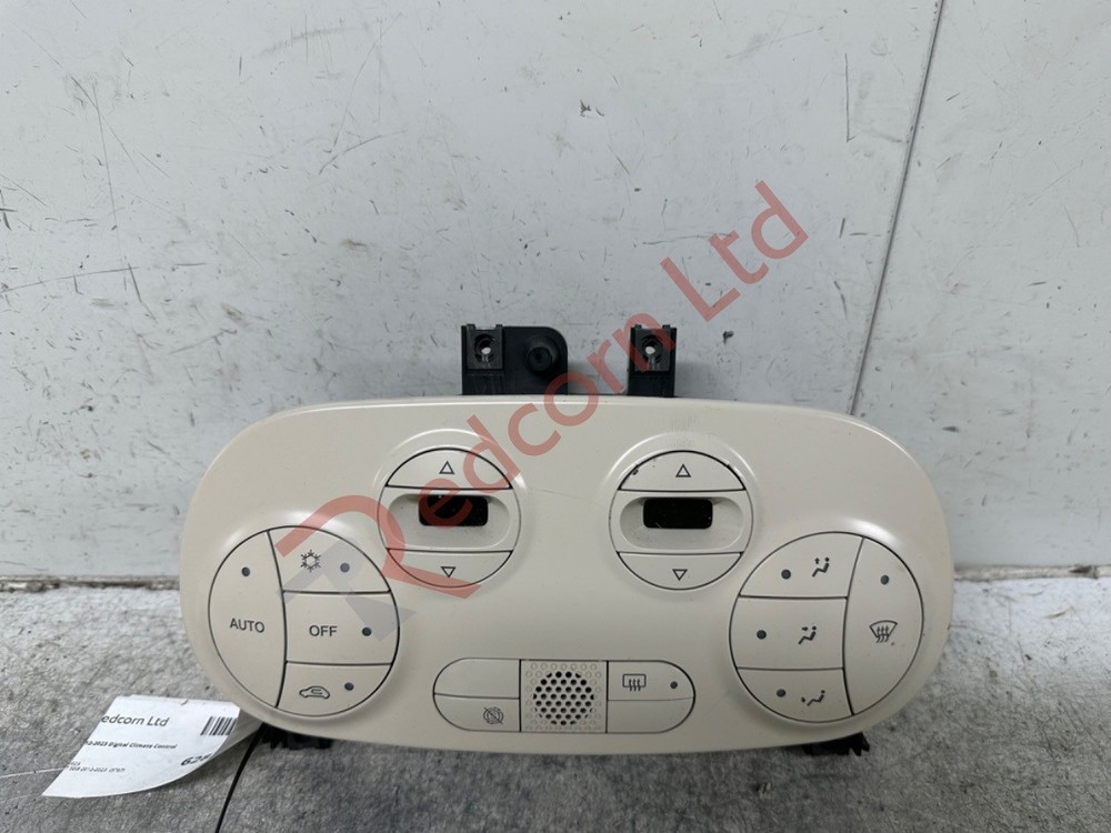Upgrade your FIAT 500L 2012-2023 with a sleek digital climate control panel 0.0