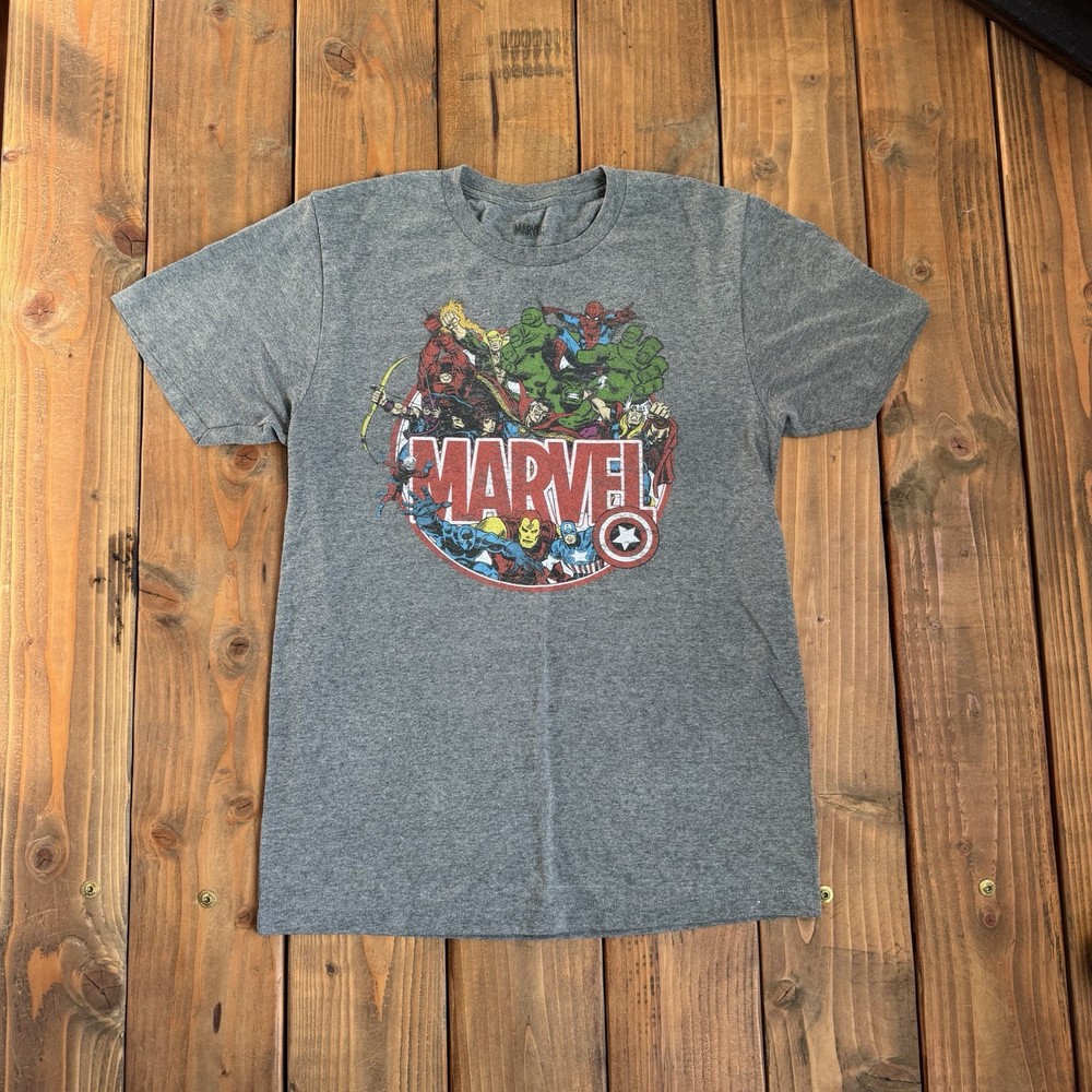 Marvel Super Heroes T-Shirt, Mens Size: Medium Gray