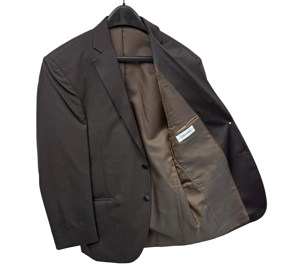 New Men's Calvin Klein Brown Tuxedo Jacket Satin Lapel Super 100s Wool Size 34R
