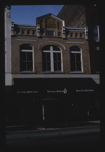 Photo:Savannah Georgia Banana Republic Storefront 2004