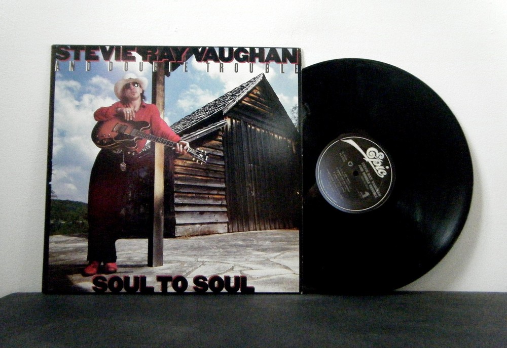 STEVIE RAY VAUGHAN LP Soul To Soul 1985 Epic  vinyl