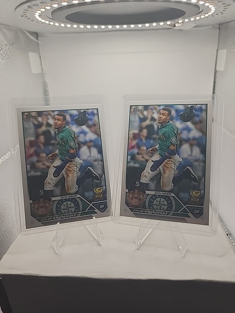 2023 Topps Julio Rodríguez #330 Seattle Mariners Gold Cup (LOT OF 2!!)