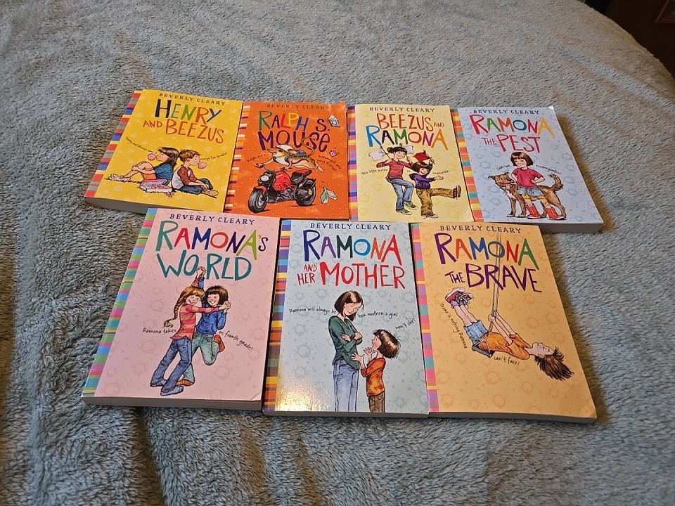 Beverly Cleary Lot of 7 Set of Ramona Quimby Paperback Chapter Books
