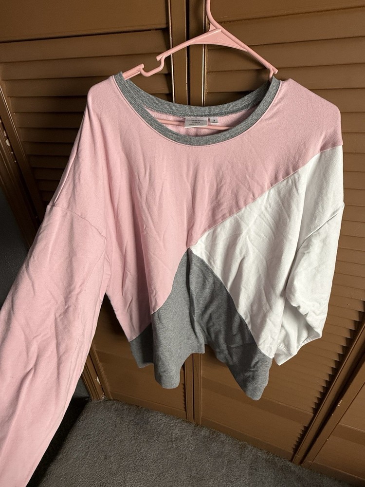 Torrid Women’s Super Soft 3x Pink White Gray Sweatshirt Long Sleeve